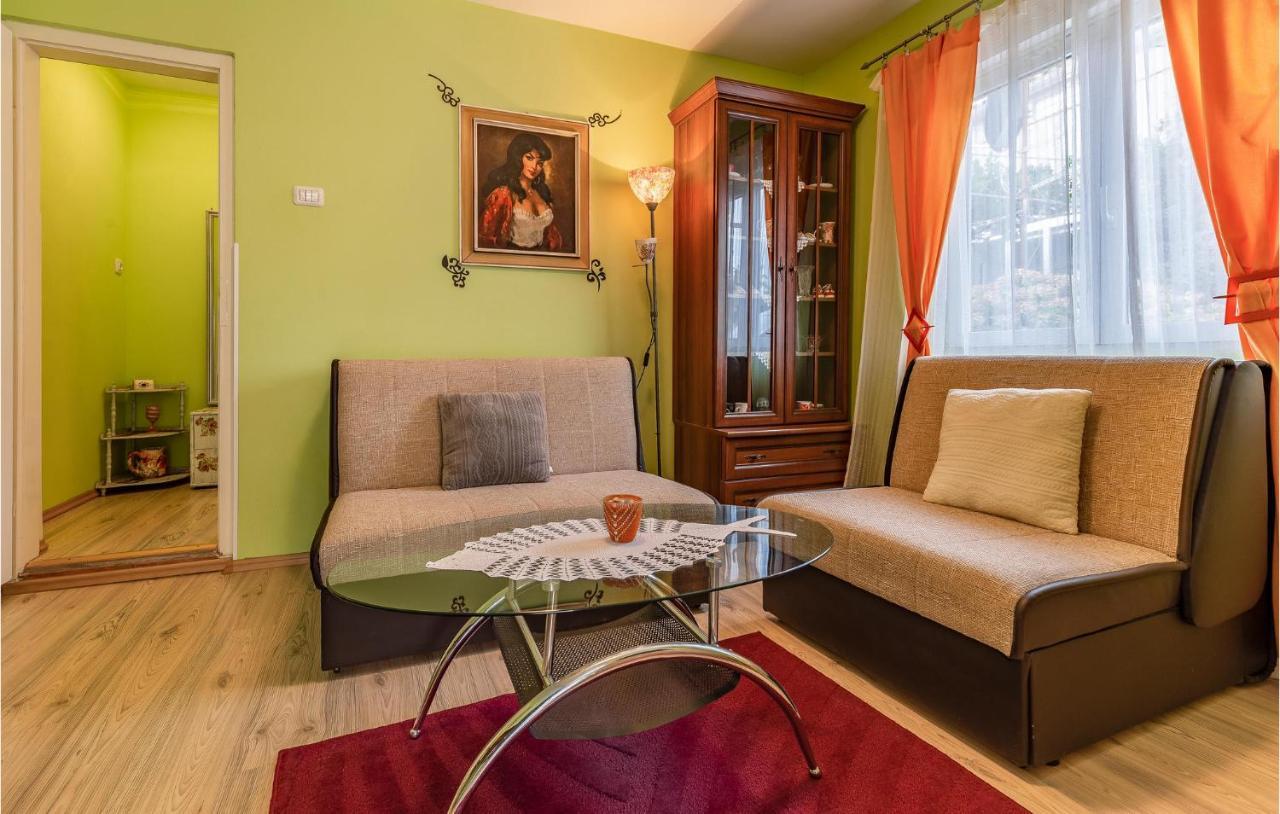 Nice Apartment In Premantura With Wifi Eksteriør billede